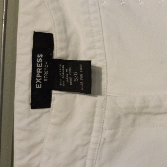 Express Pants in white with embellishments down the middle of the front legs - Picture 4 of 6